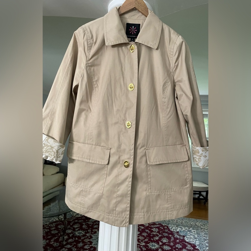 Isaac Mizahi women’s cotton blend beige Trench Coat/ Rain size medium